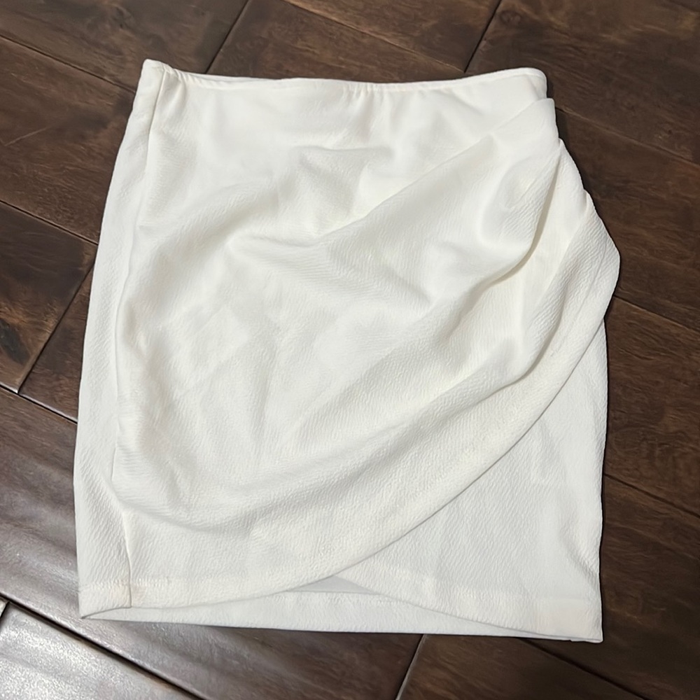 Rauched mini skirt